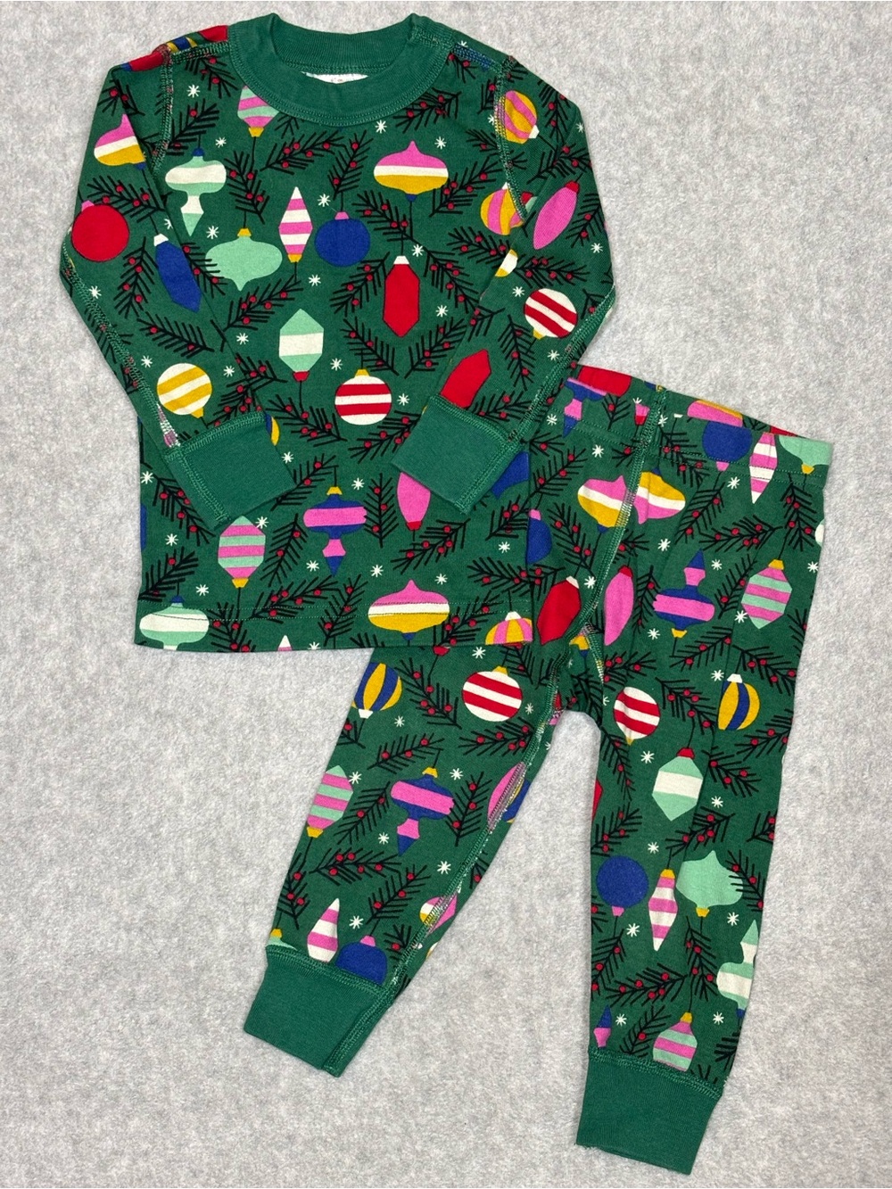 Hanna Andersson Holiday Pajama Set-Delightful Decorations Print-Kids Size 2T